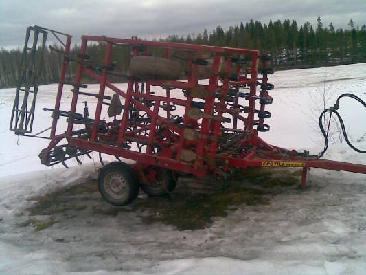 Potila SKH 450
Tuli hankittua ''uusi'' äes 42 Patun tilalle
Avainsanat: Potila SKH 450