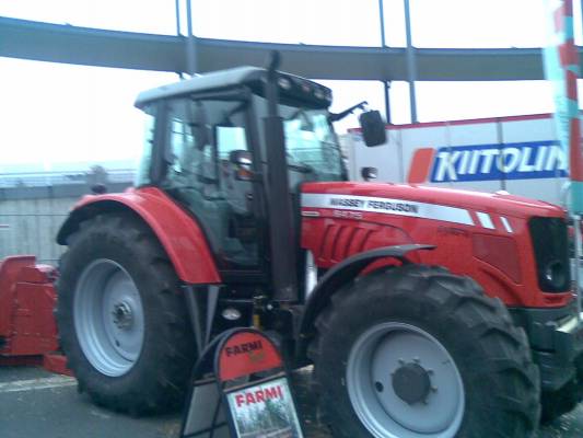 Massey Ferguson 6475
Kone Agria 2009
Avainsanat: massikka