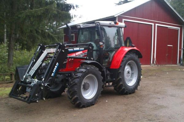 Massey Ferguson 6455 Dyna6
Uusin massikka, Dyna6 perusvarusteilla, 5455 meni vaihdossa
Avainsanat: massikka dyna 6