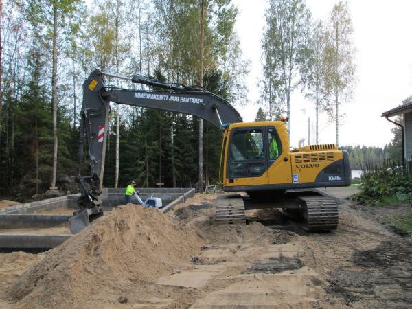 Autotallin/varaston sisätäyttöjä
Volvo EC160
Avainsanat: volvo ec160