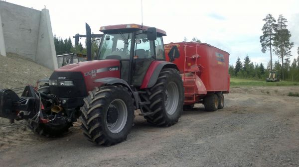 Työpaikan koneita
Case ih mxm 155pro ja Seko Tiger
Avainsanat: case ih mxm 155 pro seko tiger