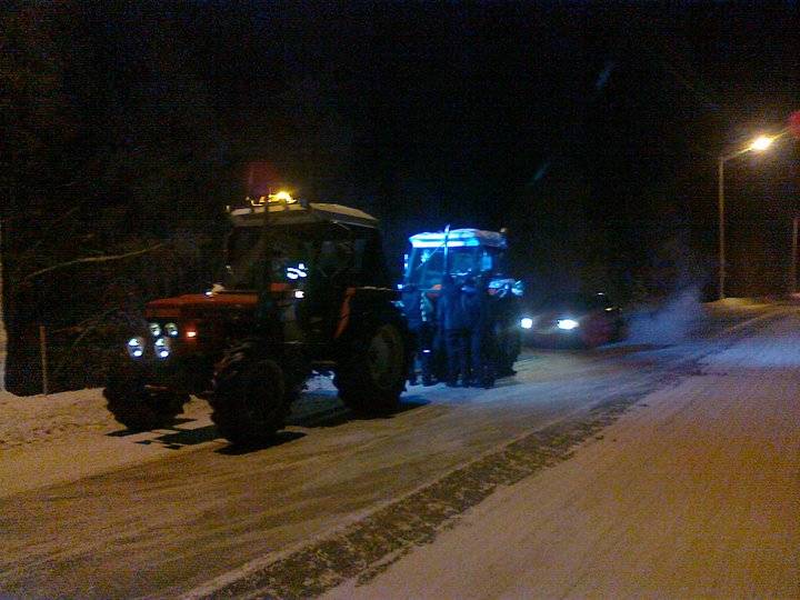 6045 Vetäs ilmat..
Avainsanat: sepukka setor zetor