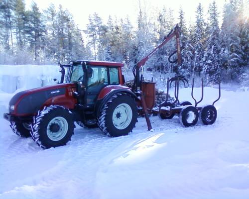 valtra
kuorma tuli purettua
Avainsanat: valtra, t150