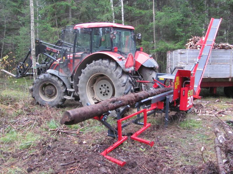 Pilkemaster Evo 30 ja Zetor Forterra
Klapien tekoa
Avainsanat: Pilkemaster Evo 30 Zetor 10641 Forterra