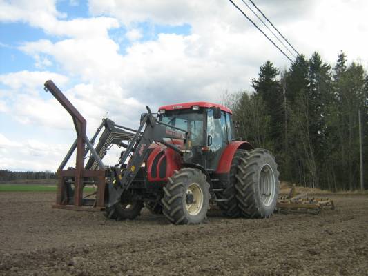 Zetor 10641 Forterra ja Potila 480
Äestämistä...
Avainsanat: Zetor 10641 Forterra Potila 480