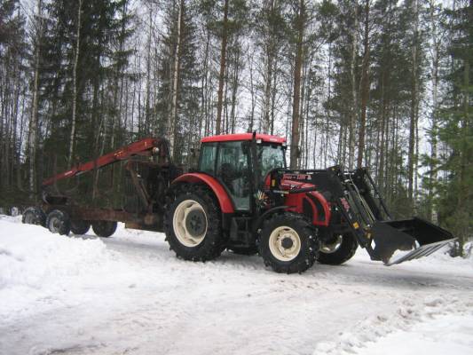 Zetor Forterra ja Cranab 4015
Itse tehdyt tukkikärryt ja Cranab 4015 
Avainsanat: Zetor 10641 Forterra Trac-Lift Cranab 4015