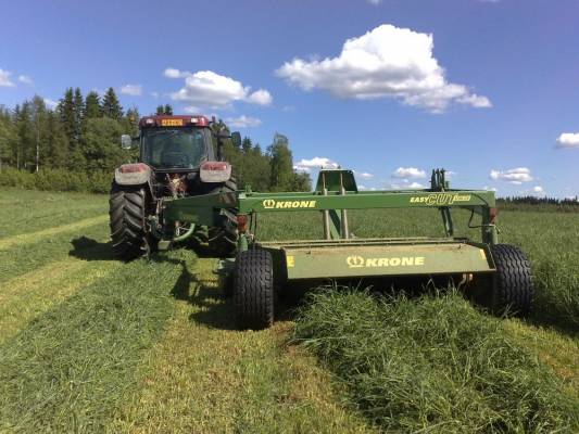 case&krone easycut 3200cv
vaihtu jf kroneen :D
Avainsanat: case mx krone