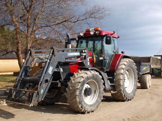 caseih mx 170 
isompi uusissa maaleissa
Avainsanat: caseih mx 170