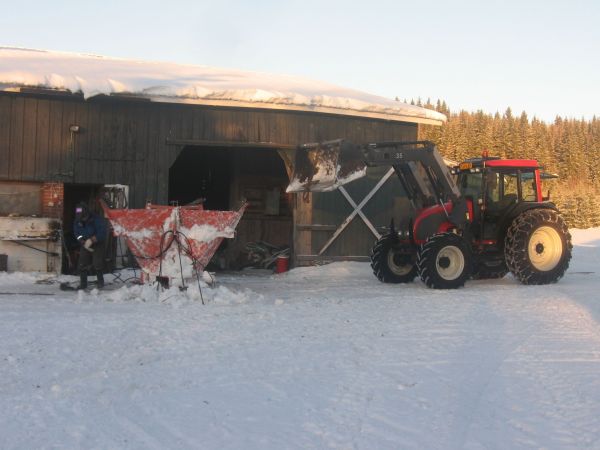 Esko 300 ja A92
 Terän vaihtoa, sattu nii näpäkkä keli että piti ulkohommia keksiä
