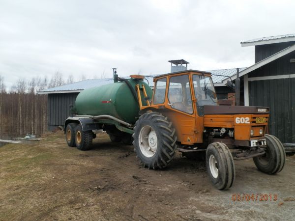 Valmet 602 ja tempo
Tulipahan tuommonen hankinta tehtyä
