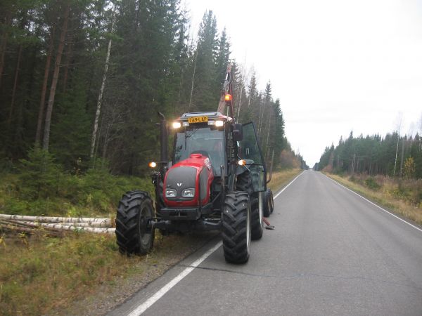 a92
toissa syksynä oli isompi ranngan aju, viimeset kasat oli sentään  aika helppo poimia kyytiin
