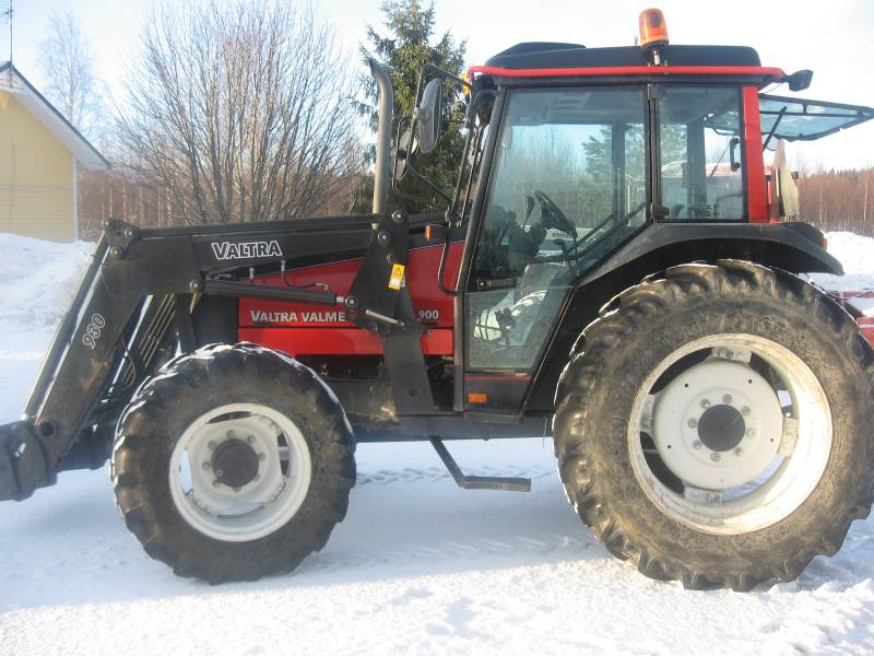 Valtra Valmet 900
Tässäpä viimeinen kuva kyseisestä valmetista
