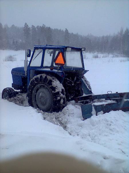 Lumitöitä
Välillä käy näinkin.
Avainsanat: leyland 384