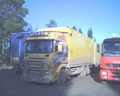 Scania R480
Koneurakointi Tapani Koukkulan turve auto 
Avainsanat: scania,keltainen