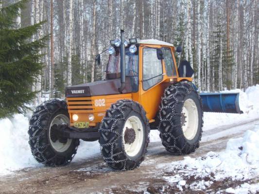 Valmetti ja perälevy
Avainsanat: Valmet 802 turbo 4x4 ahtaa