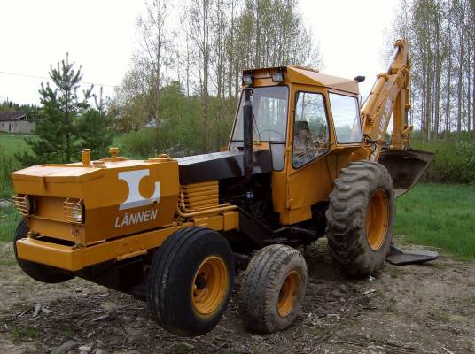 Valmet um 355
Avainsanat: valmet um 355 702 ukkomestari