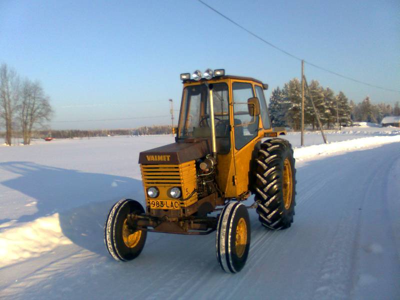 Valmet 502S
Pikkukakkonen ahdettuna. Garretin T25 vislaa kylessä. 0.8 kiloa ahtoja
Avainsanat: valmet 502 turbo Garret t25