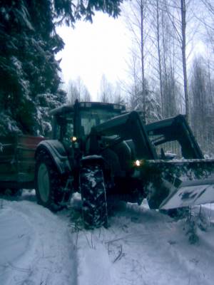 Valtra ja velsa
Risujen ajua
