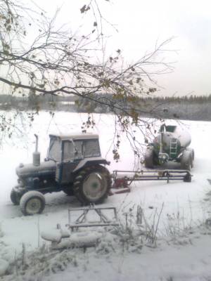 Ford 4610 ja livakka paskapumppu
Talvi yllätti!
Avainsanat: ford 4610