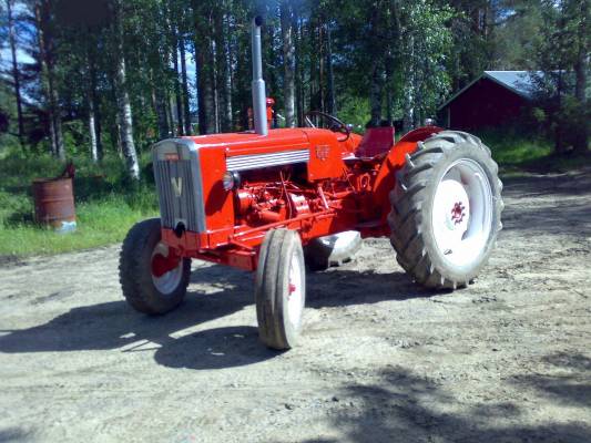 Valmet 565
Maalauksen jälkeen
Avainsanat: valmet 565