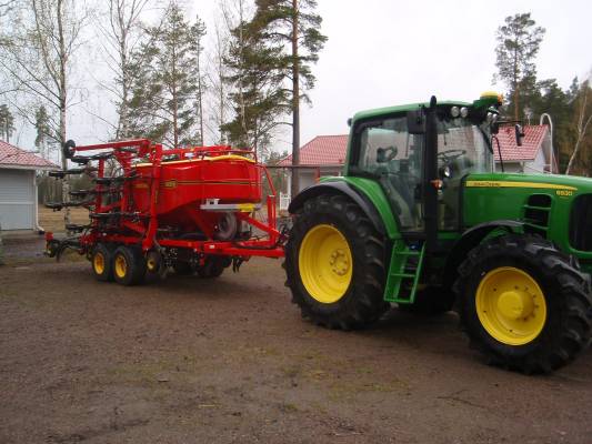 john deere  6930+  väderstad seed hawk
kylvöille
Avainsanat: john deere