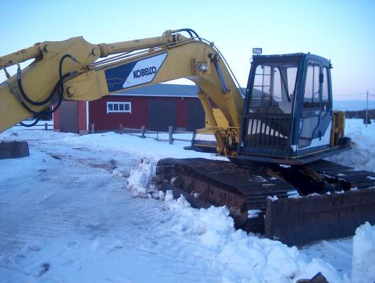 SK100
Kevään kunnostus rojekti
Avainsanat: kobelco