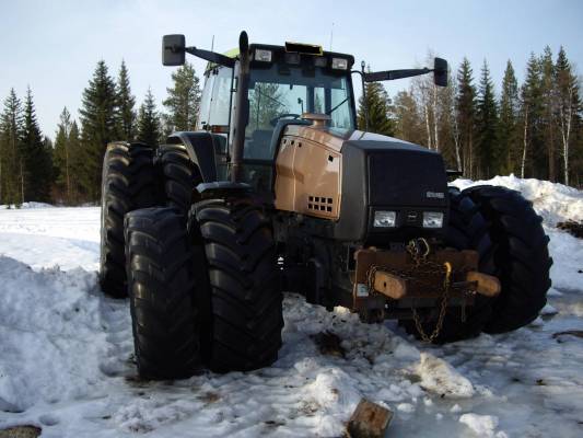 Valmet 8950
Kesää odotellessa...
Avainsanat: Valmet 8950