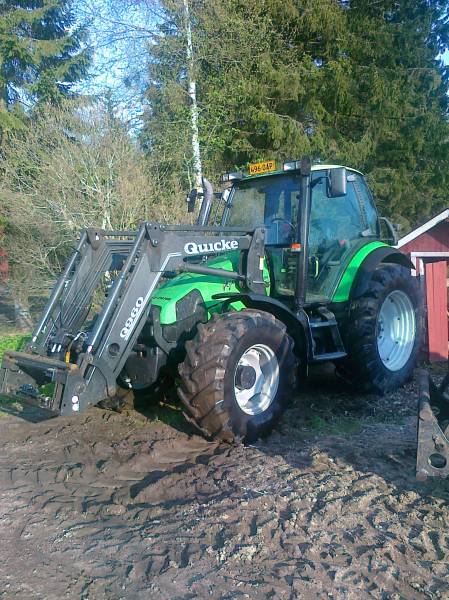 Deutz-Fahr Agrotron 110 mk3
Tuommonen tuli kevättalvella taloon. 170 hv irtoaa
Avainsanat: reutti fahri mk deutz fahr