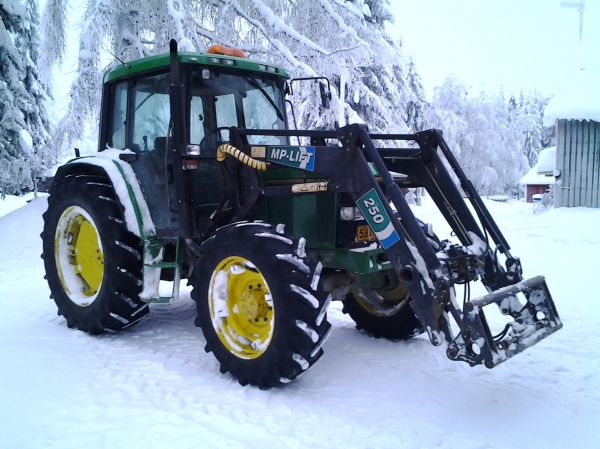 Peura
13000h körryytelty
Avainsanat: john deere