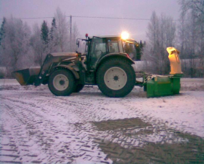 valtra n141 ja alatalkkari 250
linko perää piti laittaa
Avainsanat: Valtra