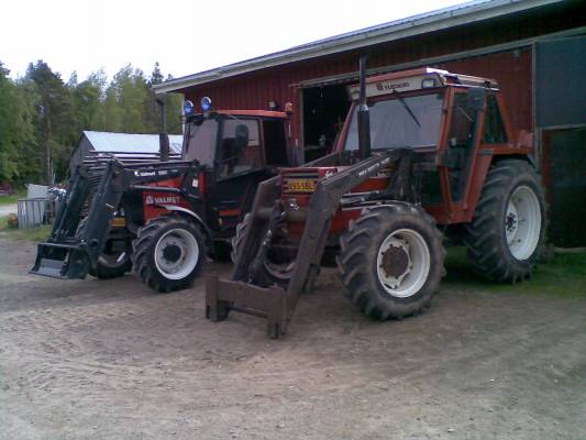Traktorit
Valmet 355 ja Fiat 85-90
Keywords: Valmet 355 Fiat 85-90