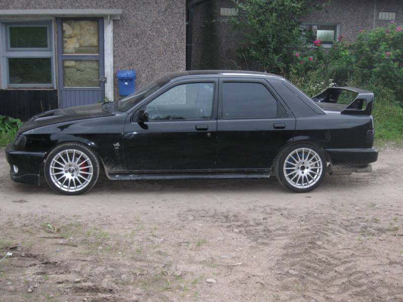 Ex ford sierra cosworth 2.9 V6
Avainsanat: ford sierra cosworth