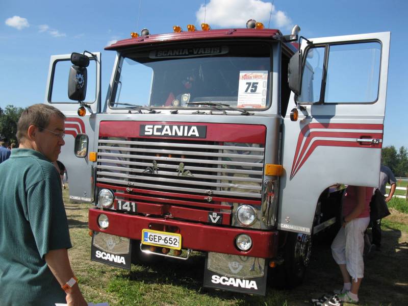 Scania 141 V8
Legenda kania Powerista 09
Avainsanat: K A N I A