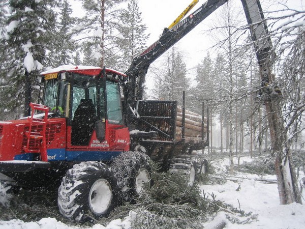 Valmet 840.2
Taivalkosken yksikön 840.2. 
