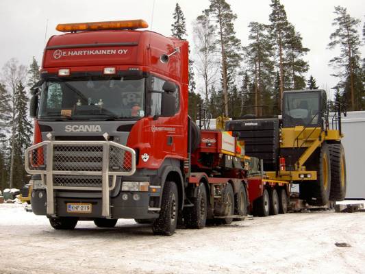 Scania R580
E.Hartikainen OY:n lavetti ja Catepillar kyydissä.
Lisää minun rekkakuvia osoitteessa: http://kimi97.kuvat.fi/kuvat/ 
Avainsanat: hartikainen scania r580 catepillar