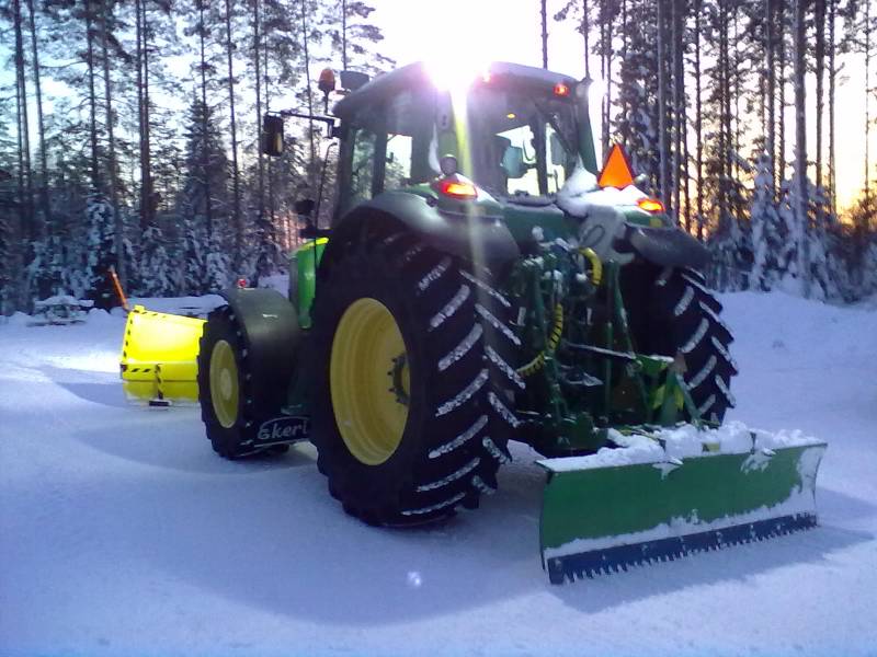 john deere aura ja raspi
kola hommia :)
