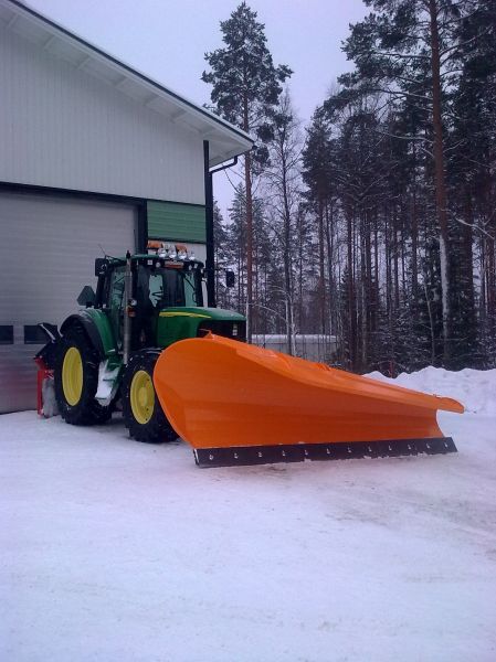 aura kalustoa.
jd 6920s leppä 260HD ja FMG AA360
Avainsanat: john deere leppä fmg