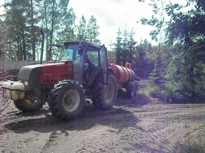 lietteen ajo yksikkö
valtra ja lame
Avainsanat: valtra ja lame