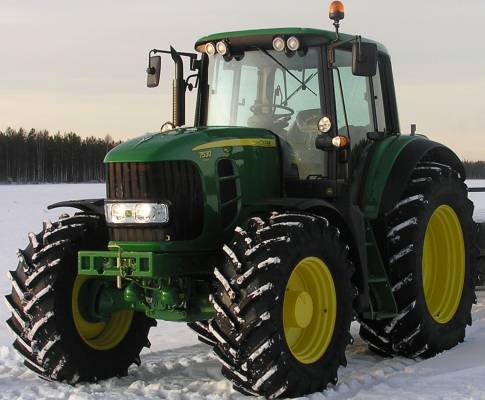 john deere 7530 premium. Tuommonen pyyvvys tuli massikan tilalle
