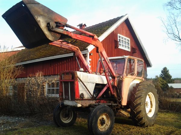 David Brown 1200
Browni kannnattelee taivasta
Avainsanat: david brown 1200