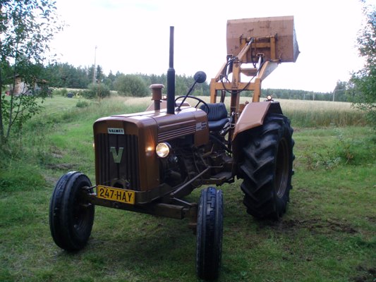 Valmet 500 ja Renki 500 takakuormain
Avainsanat: 500