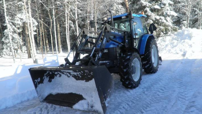 NH ts100 
talvi 2010,viimeisempiä lumitöitä
Avainsanat: newe,isme