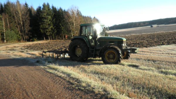 John Deere ja Potila k15
muokkauksia 2012
kuvan laadun takaa samsung
Avainsanat: jd, potila