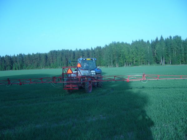 Tm125 ja belarus
kesän ruiskutuksia. 
Avainsanat: nh, belarus