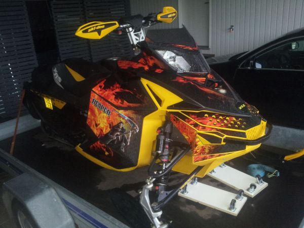 Ski-doo MXZ X-RS -11
Tuli teipattua..
Avainsanat: ski-doo kelkka mxz