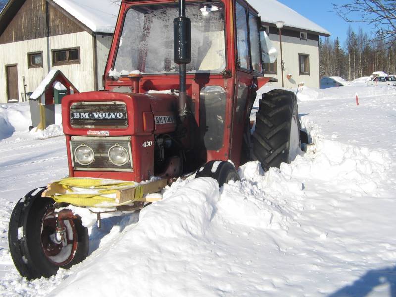 volvo bm t 430
kevät aurinkoa ootellessa
