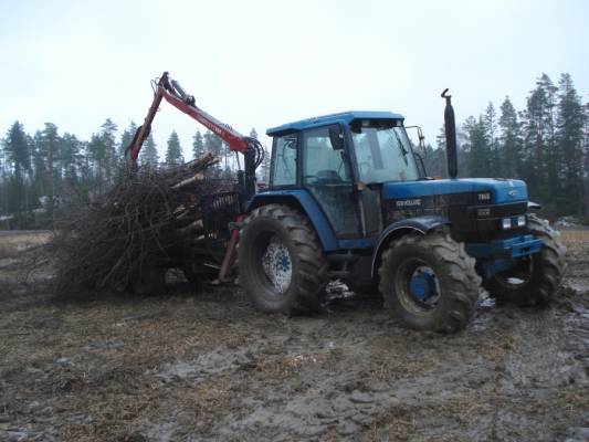 pellonreunan putsausta
new holland 7840 ja lainakärry
Avainsanat: new holland