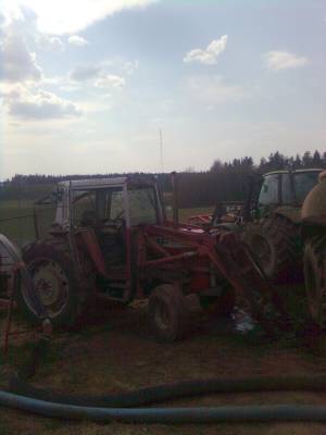 Massey Ferguson 590 Turbo&Multipower 
Euroopan laiskin 590 ei jaksanu pyörittää lietepumppua nosti vaa lämpöjä ja savusi
Avainsanat: MasseyFerguson 590 TURBO Multipower