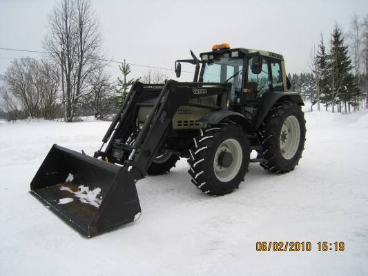 valtra 6850 HTT
lumitöitä valtralla
