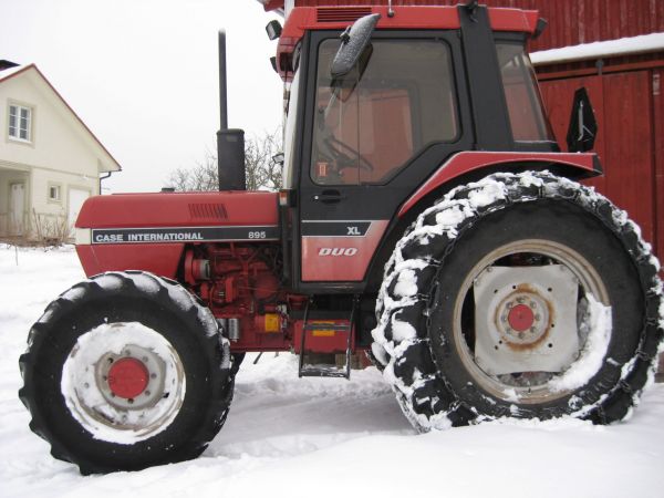 Case IH 895
`Enempi duoo ku sooloo `...
Avainsanat: Case